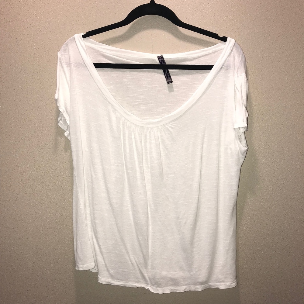 Lightest,softest t-shirt ever!!